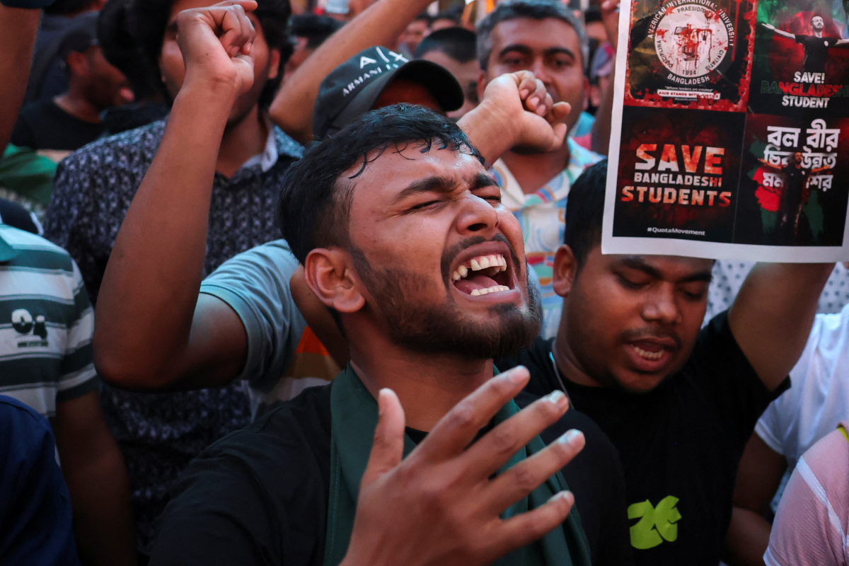 A year after uprising, Bangladesh's youth struggling to find jobs