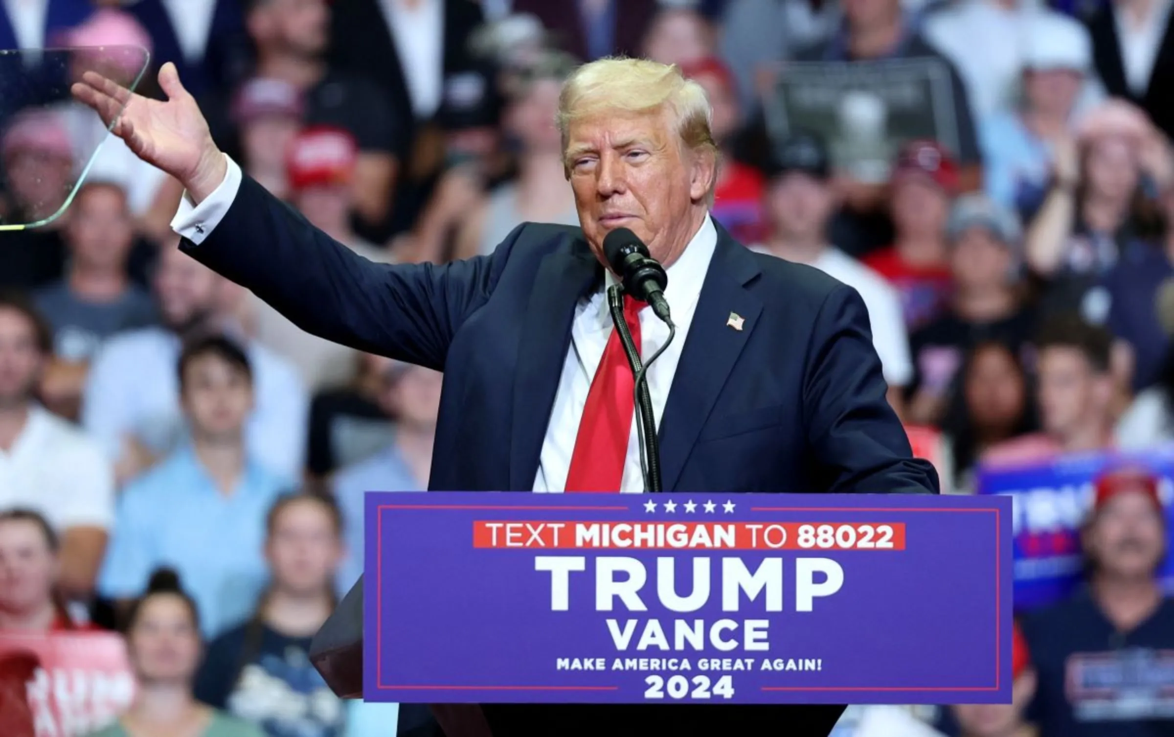 Republican presidential nominee and former U.S. President Donald Trump holds a campaign rally for the first time with his running mate, Republican vice presidential nominee U.S. Senator J.D. Vance (R-OH) in Grand Rapids, Michigan, U.S. July 20, 2024. REUTERS/Tom Brenner