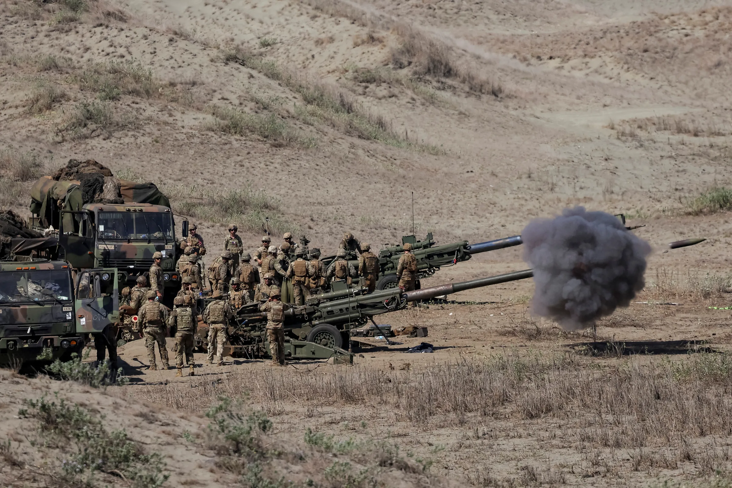 U.S. soldiers fire 155mm and 105mm Howitzers during a live fire exercise in the annual joint military exercises between U.S. and Philippine troops called 'Balikatan' or shoulder-to-shoulder, at Laoag, Ilocos Norte, Philippines, May 6, 2024. REUTERS/Eloisa Lopez
