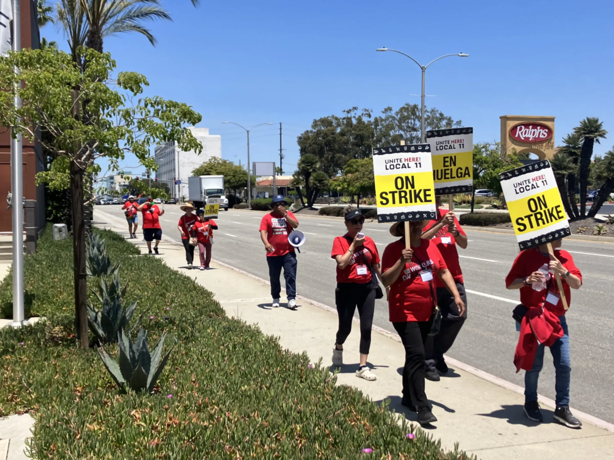 Unite Here members picket outside of a Marriot Hotel in El Segundo, CA. July 12, 2023