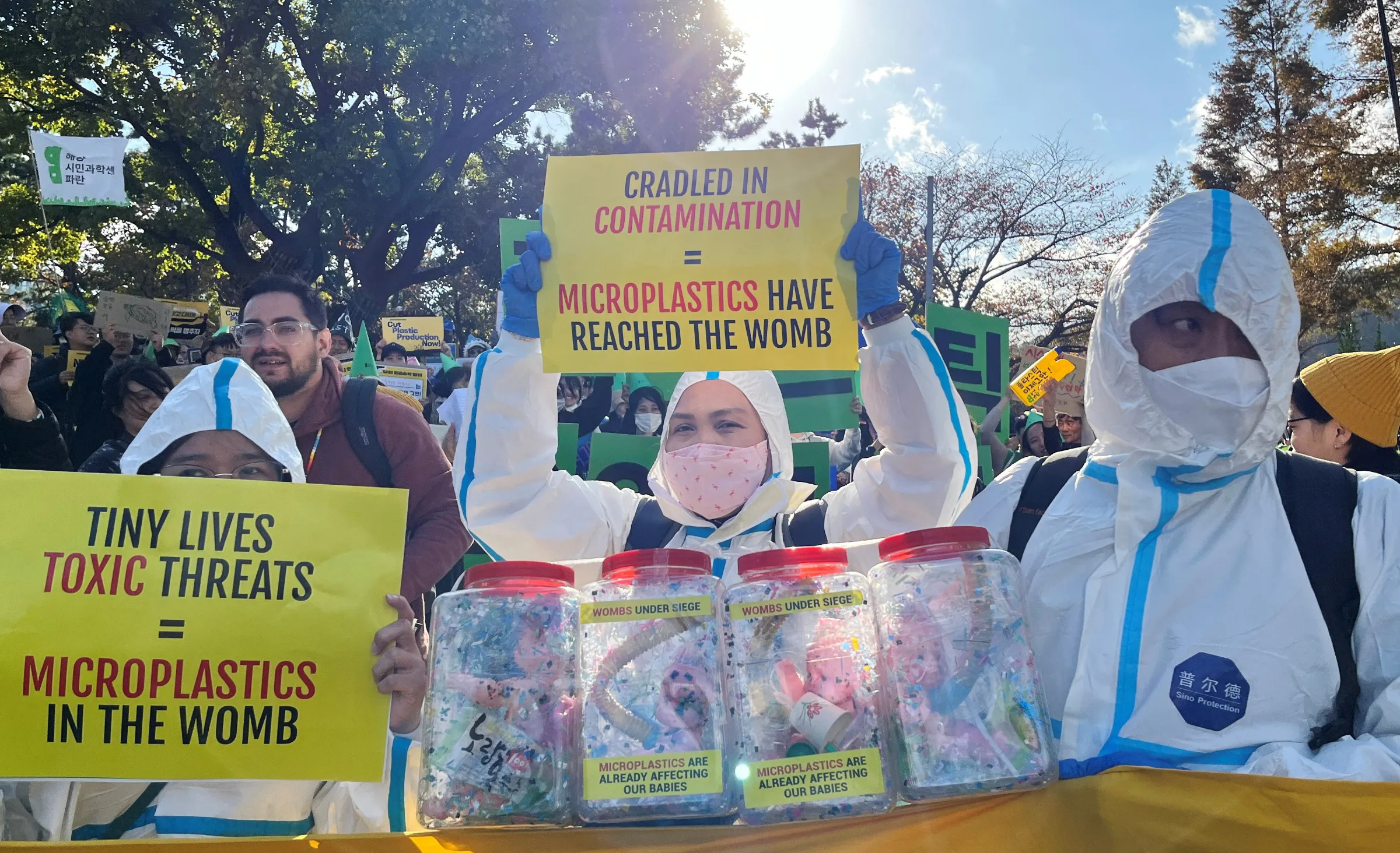 Activists march to demand stronger commitments to fight plastic waste at the fifth session of the Intergovernmental Negotiating Committee (INC-5), in Busan, South Korea, November 23, 2024. REUTERS/Minwoo Park