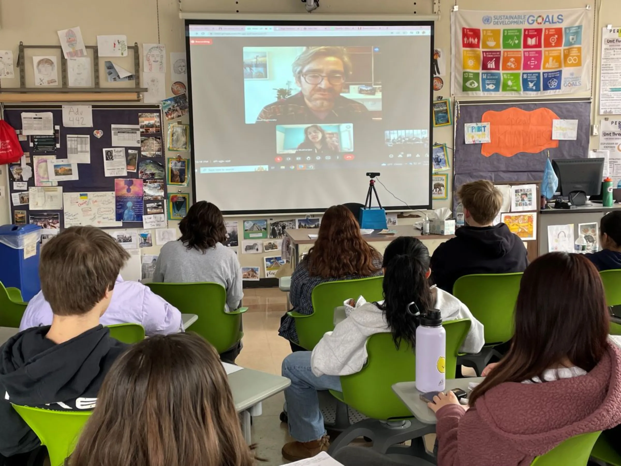 Students in Chicago take part in a media literacy class in February 2023