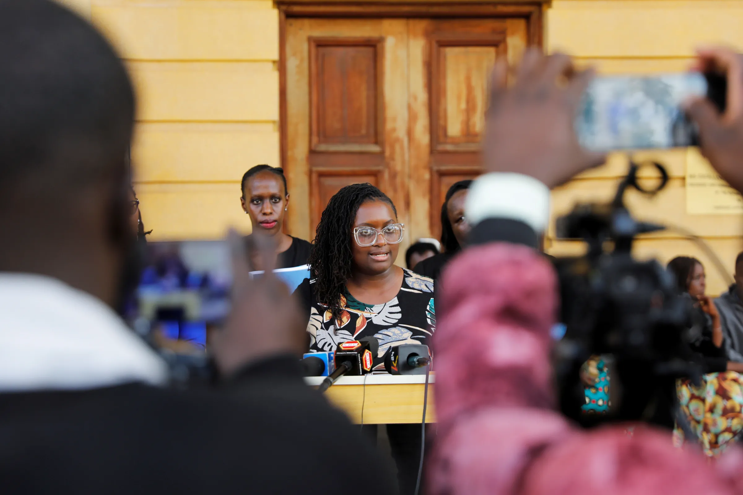 Mercy Mutemi, a lawyer representing a former content moderator, speaks during a news conference after filing a lawsuit against Facebook owner Meta Platforms Inc and its local content moderation contractor Sama, at the Milimani Law Courts in Nairobi, Kenya, May 10, 2022. REUTERS/Baz Ratner