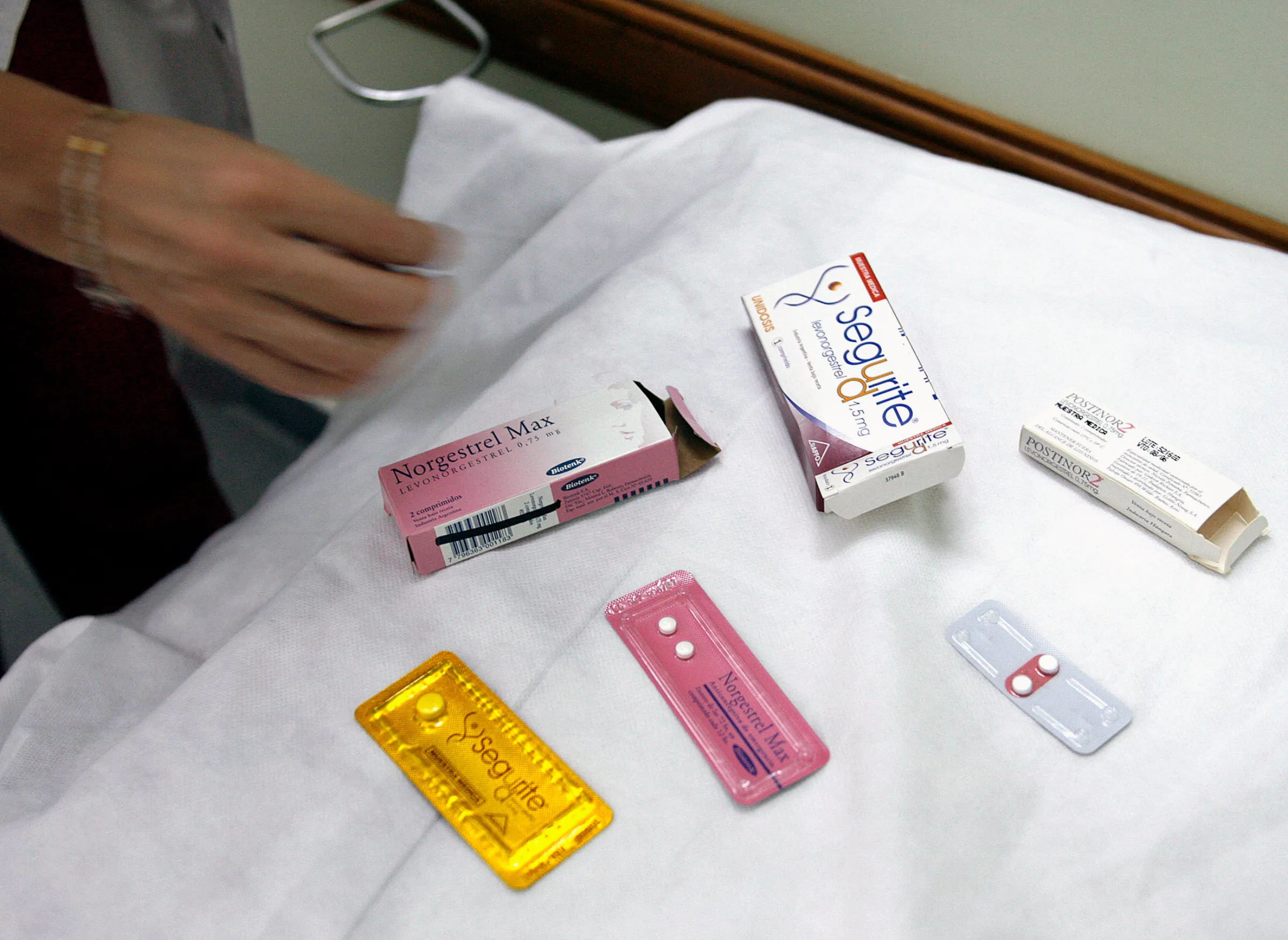 Samples of emergency contraceptive pills are displayed in this photo taken at a Buenos Aires public hospital January 2, 2007. REUTERS/Enrique Marcarian
