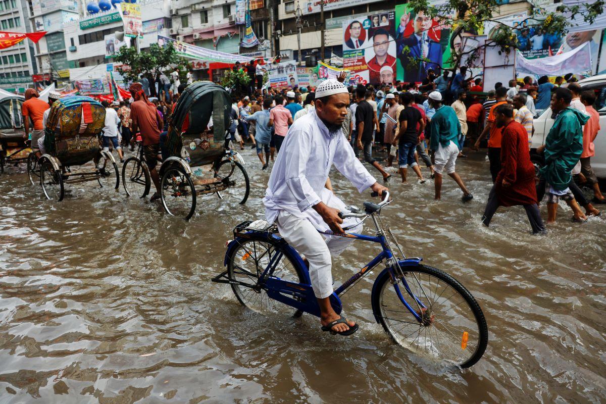 Bangladesh confronts growing threat of warming-driven floods | Context