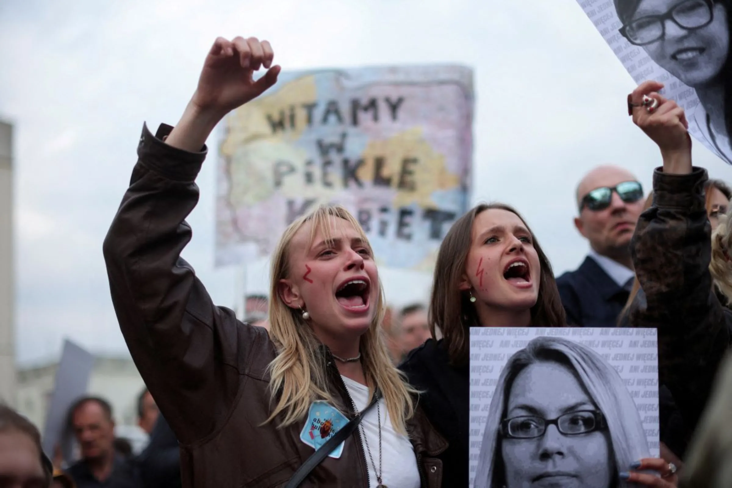Women take part in a protest, after a pregnant woman died in hospital in an incident campaigners say is the fault of Poland's laws on abortion, which are some of the most restrictive in Europe, in Warsaw, Poland June 14, 2023. REUTERS/Kacper Pempel