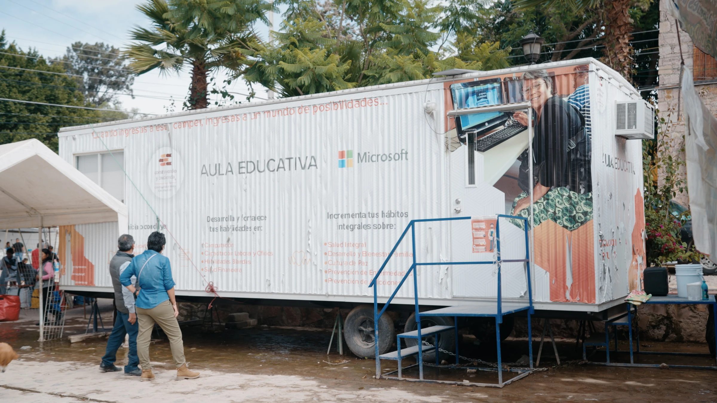 Microsoft’s mobile school for the community of La Esperanza, Queretaro, Mexico. July 25, 2025. Thomson Reuters Foundation/ Fintan McDonnell