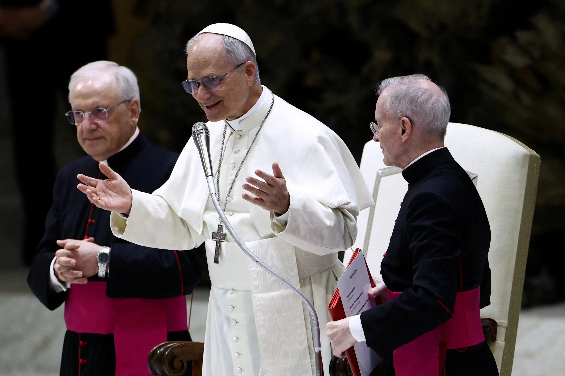 Pope Leo XIV holds an audience with representatives of the media in Paul VI hall at the Vatican, May 12, 2025. REUTERS/Guglielmo Mangiapane