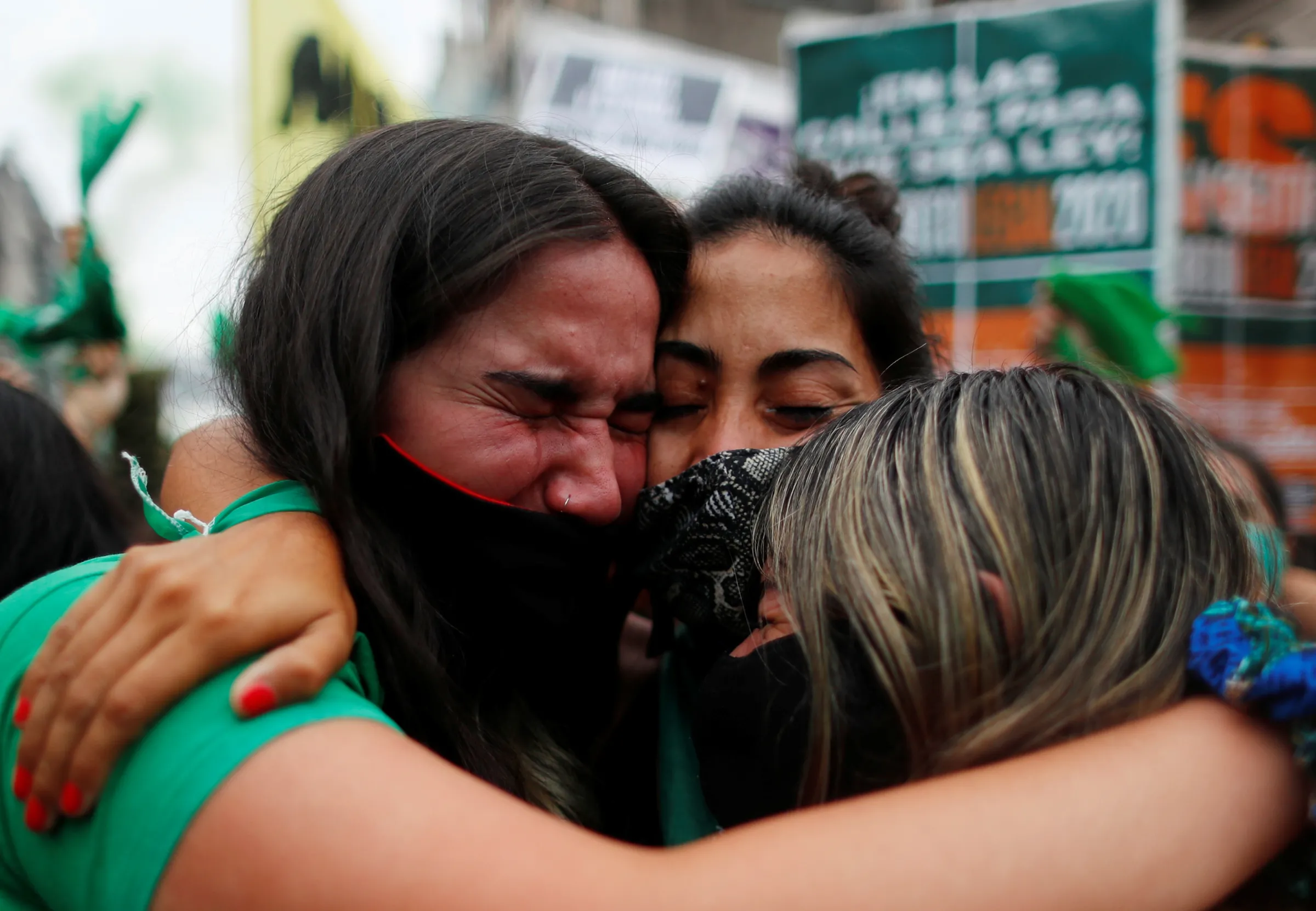 People in favour of bill to legalise abortion celebrate after the result of the voting outside the National Congress in Buenos Aires, Argentina December 11, 2020. REUTERS/Agustin Marcarian