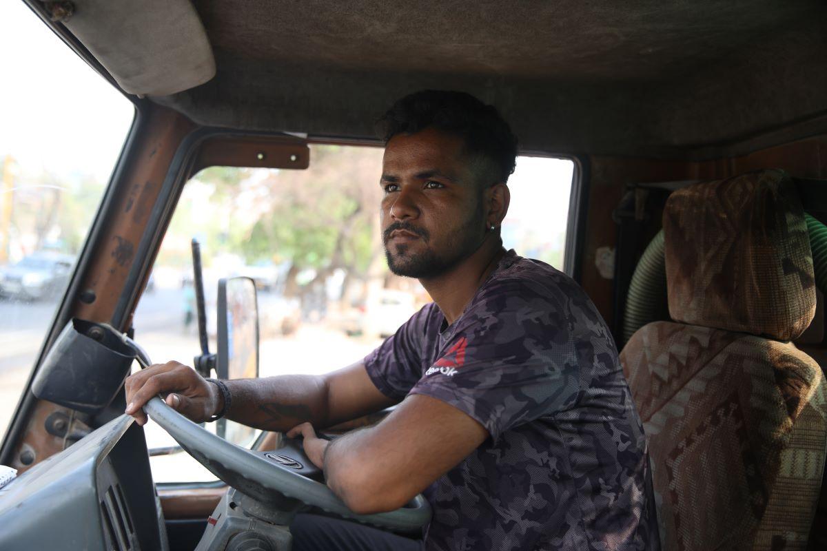 Water tanker drivers a lifeline as Delhi gripped by extreme heat ...