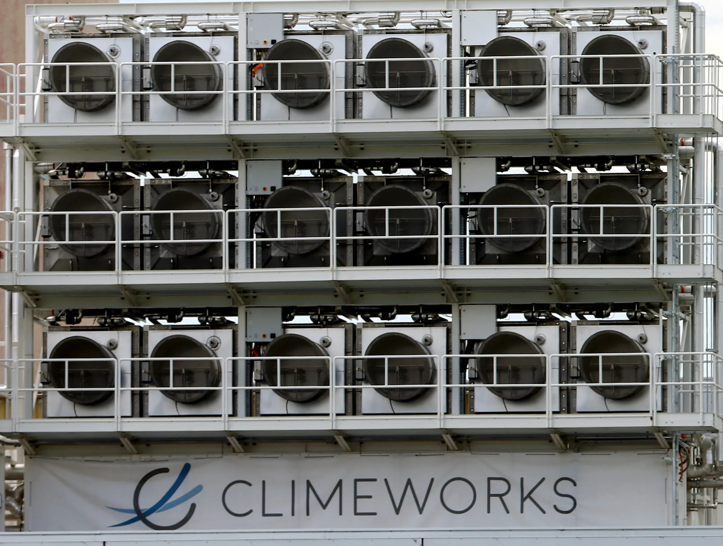 A facility for capturing CO2 from air of Swiss Climeworks