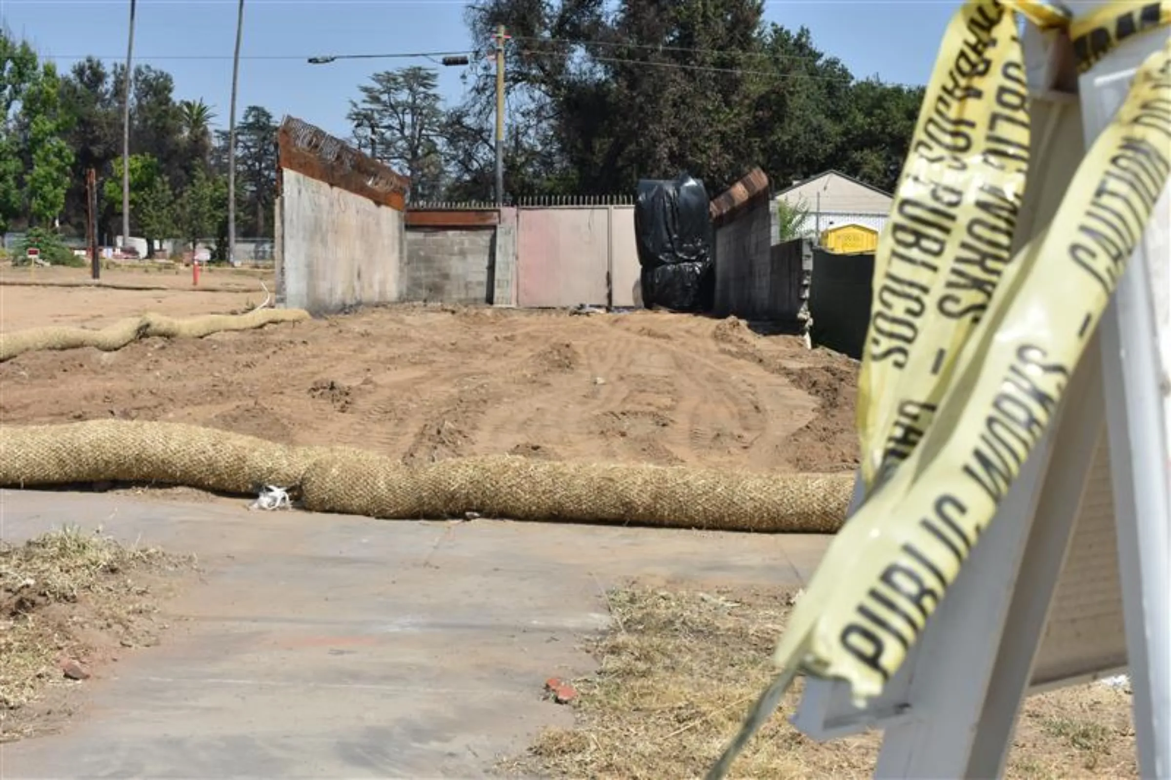 The lot where Blanca’s business was stands empty, waiting for reconstruction by a dwindling labor force that is targeted by daily immigrations sweeps throughout L.A. August 12, 2025. Thomson Reuters Foundation/Rachel Parsons