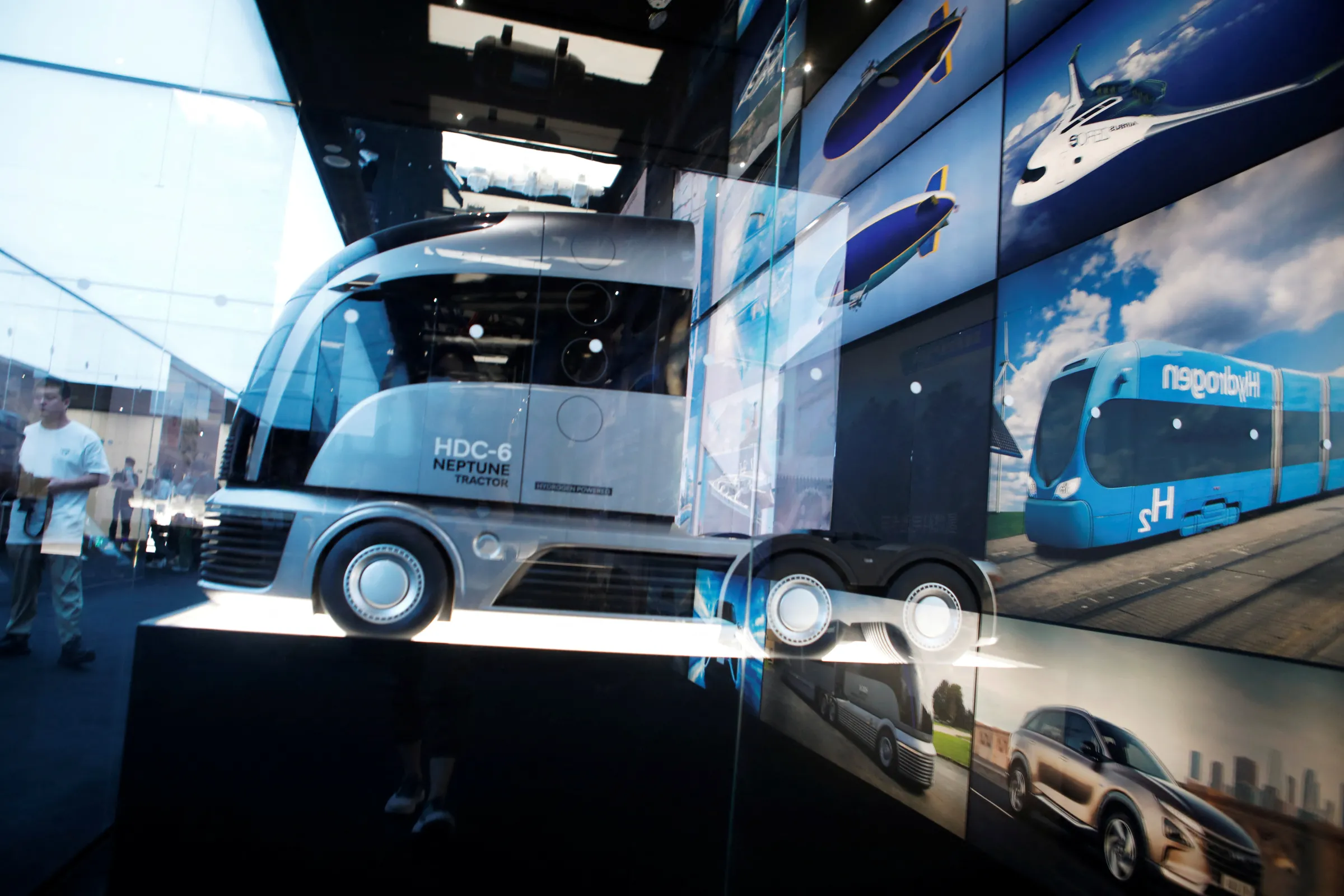 A model of a hydrogen-powered fuel cell electric truck is displayed at an exhibition at a hydrogen energy demonstration zone in Daxing district of Beijing, China May 31, 2023. REUTERS/Florence Lo